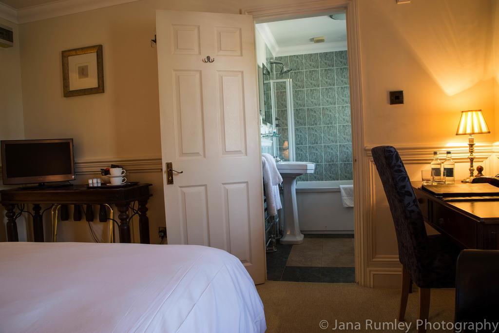 Lord Bute Otel Christchurch  Oda fotoğraf