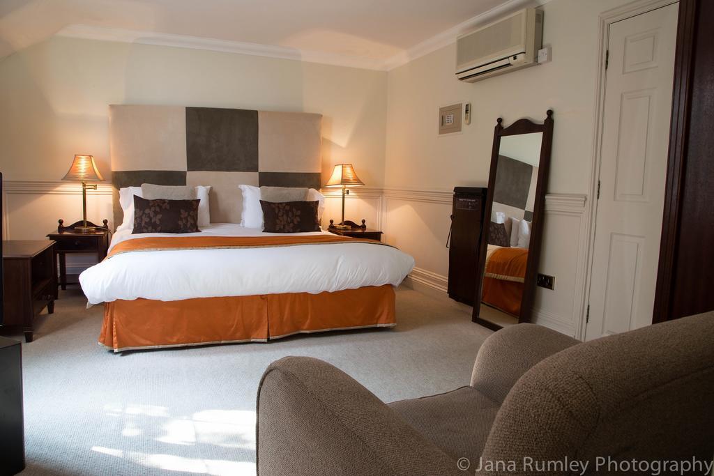 Lord Bute Otel Christchurch  Oda fotoğraf