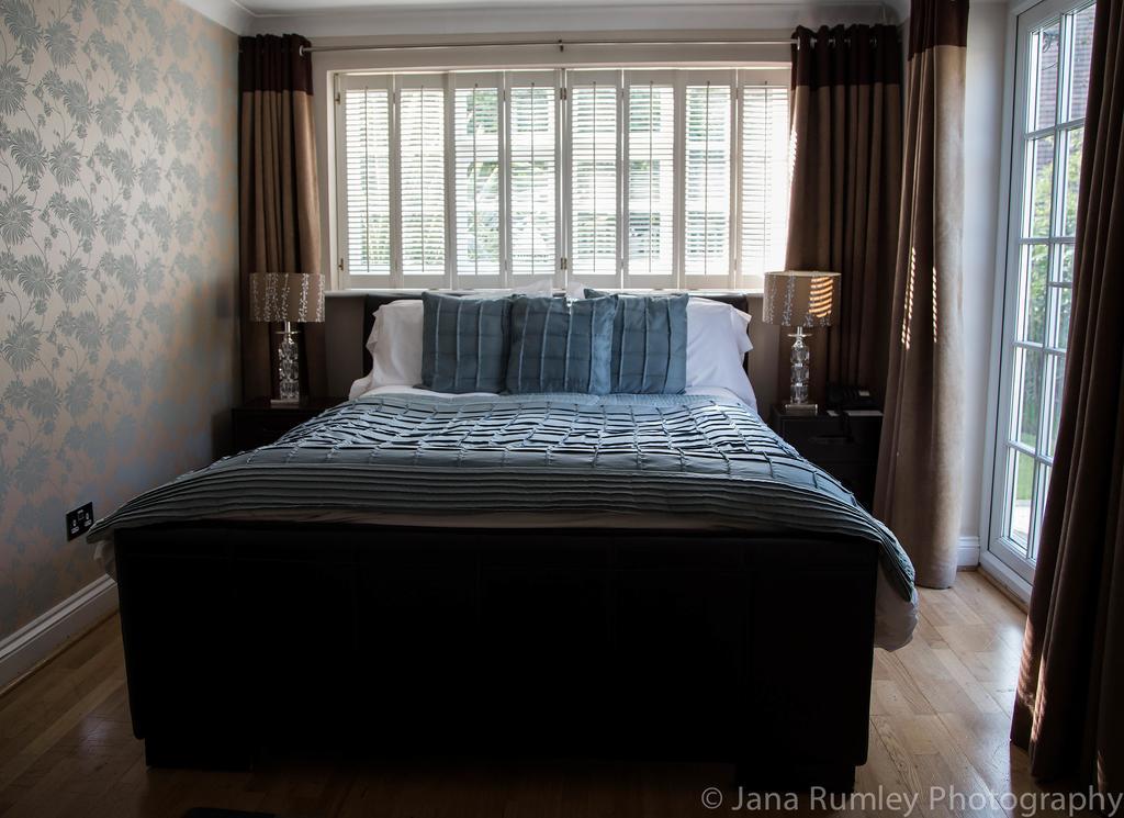 Lord Bute Otel Christchurch  Oda fotoğraf